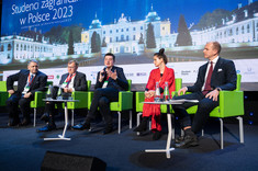 Od lewej: W. Siwiński, prof. J. Lis, dr hab. P. Poszytek, dr B. Siwińska, dr D. Kostecki,