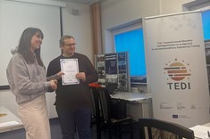 Wręczenie certyfikatów,